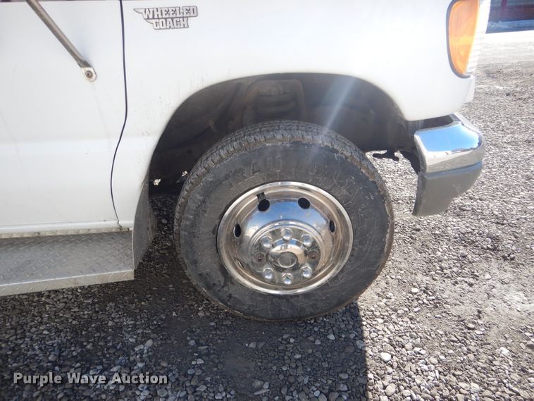 image for item DH6371 1994 Ford Econoline E350 ambulance