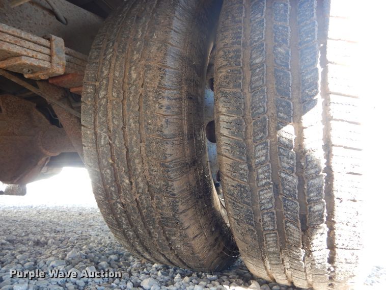 image for item DH6371 1994 Ford Econoline E350 ambulance