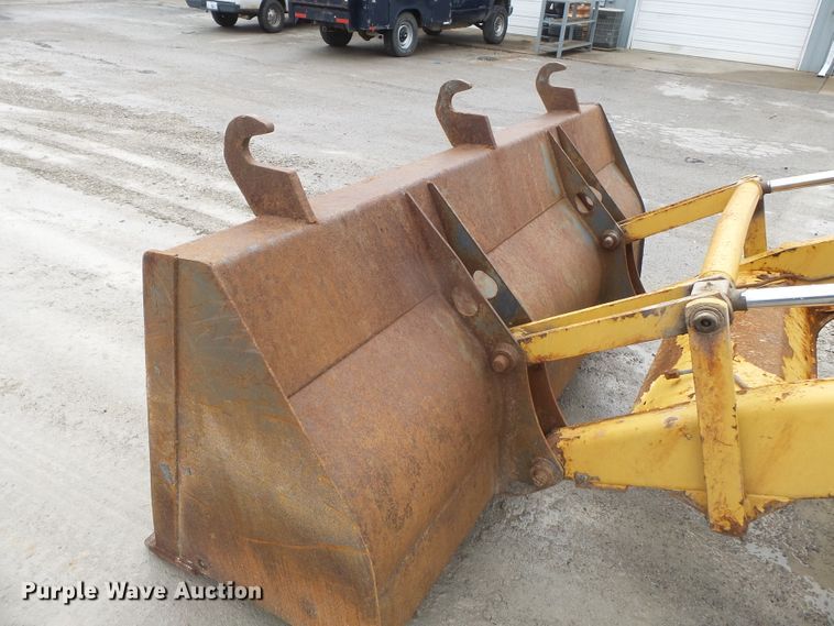 image for item DH7842 New Holland 555E backhoe