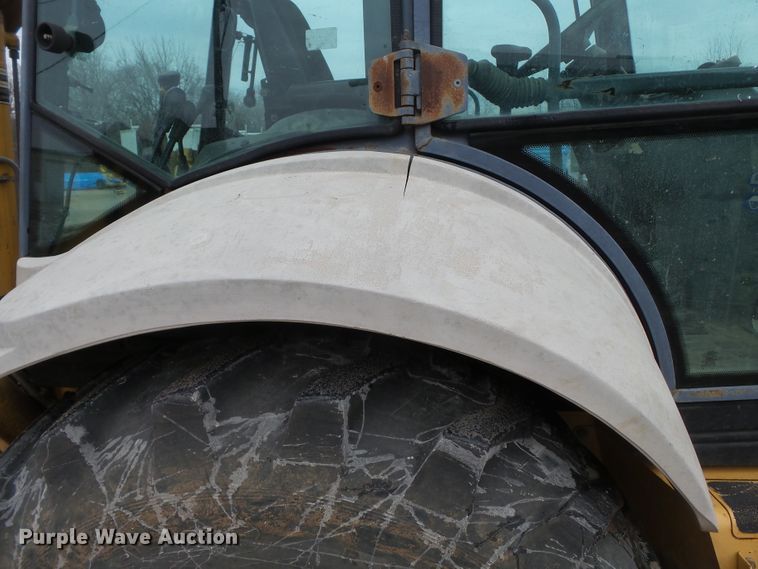 image for item DH7842 New Holland 555E backhoe