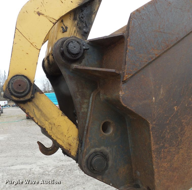image for item DH7842 New Holland 555E backhoe