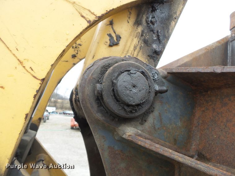image for item DH7842 New Holland 555E backhoe