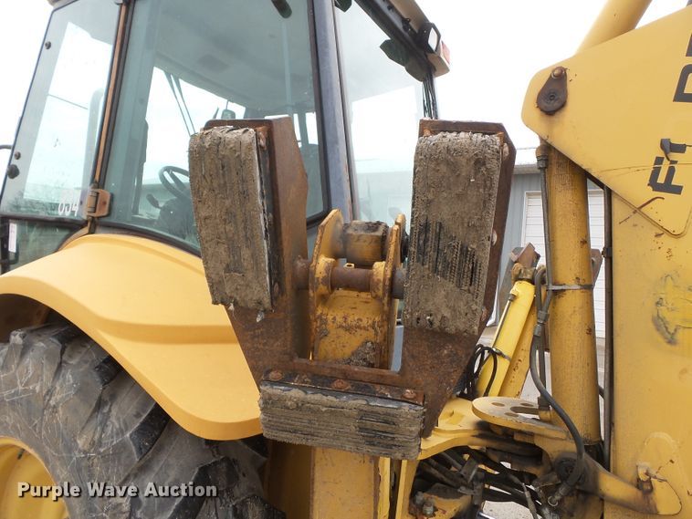 image for item DH7842 New Holland 555E backhoe