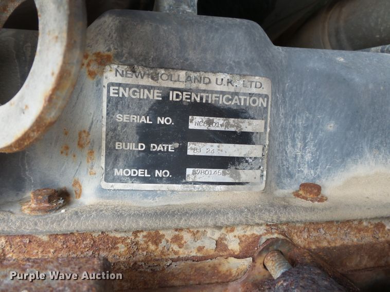 image for item DH7842 New Holland 555E backhoe