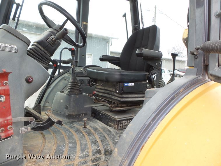 image for item DH7842 New Holland 555E backhoe