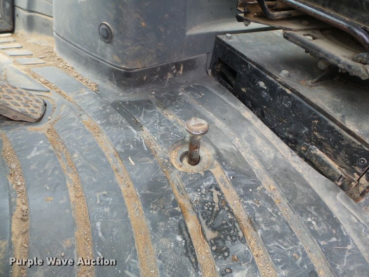 image for item DH7842 New Holland 555E backhoe