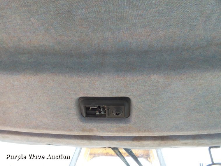 image for item DH7842 New Holland 555E backhoe