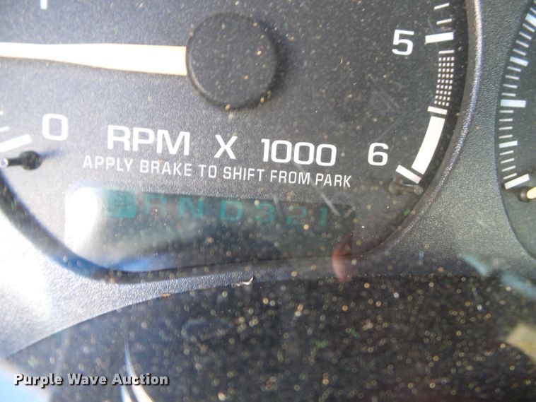 image for item DH7849 2002 Chevrolet S10 pickup truck