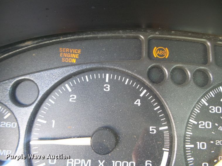 image for item DH7849 2002 Chevrolet S10 pickup truck