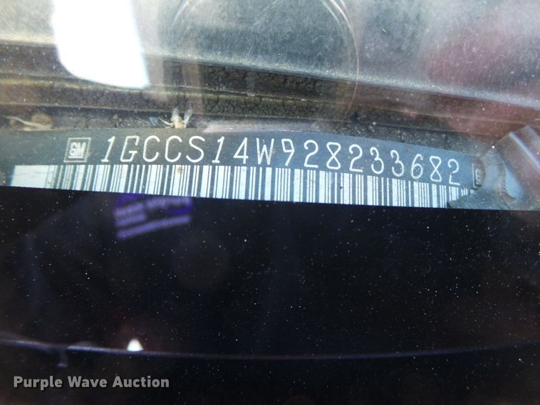 image for item DH7849 2002 Chevrolet S10 pickup truck