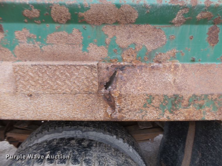 image for item DH7852 1997 GMC 8500 dump truck