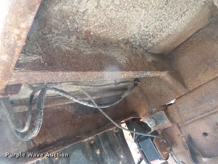 image for item DH7852 1997 GMC 8500 dump truck