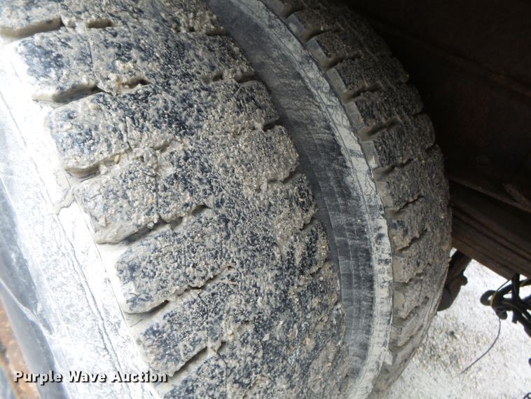 image for item DH7852 1997 GMC 8500 dump truck