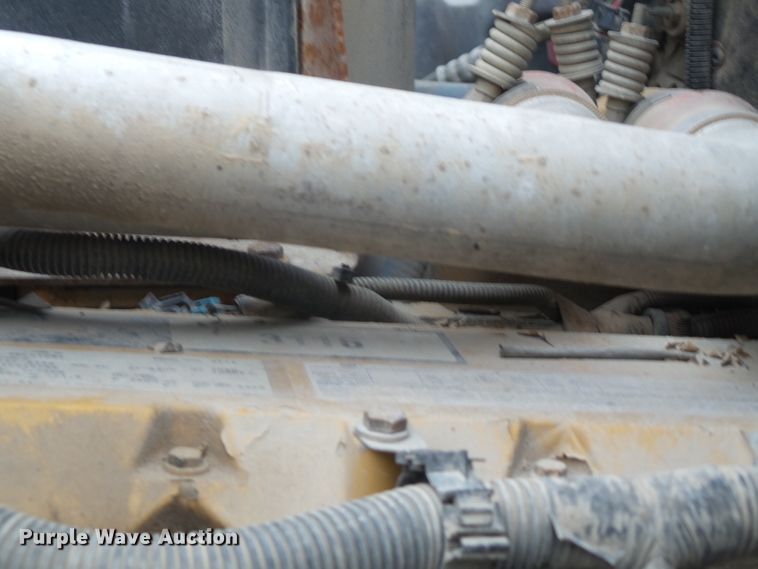 image for item DH7852 1997 GMC 8500 dump truck