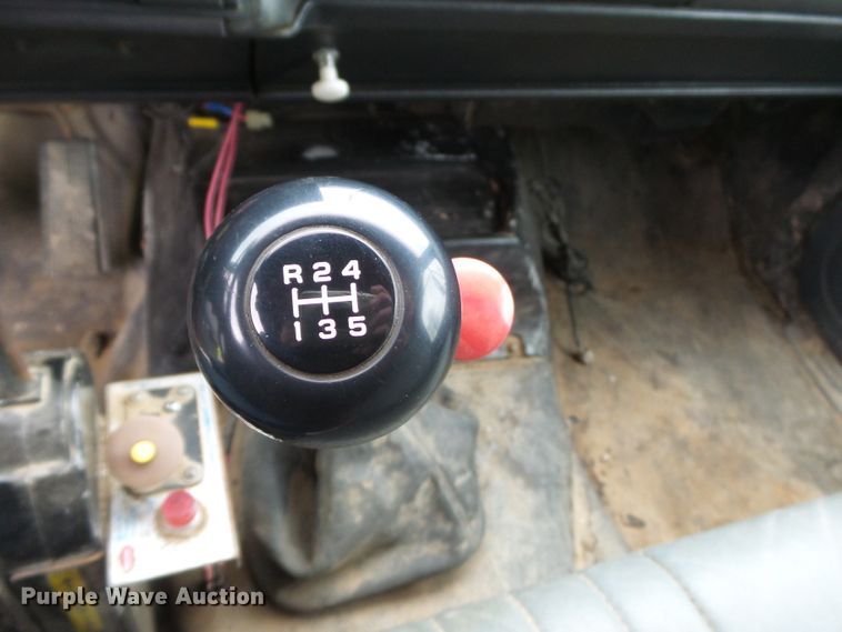 image for item DH7852 1997 GMC 8500 dump truck