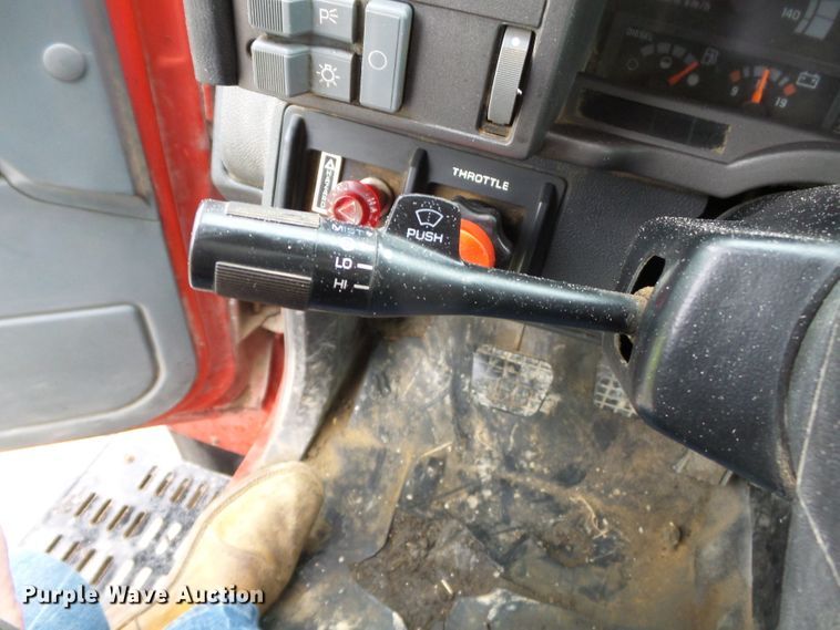 image for item DH7852 1997 GMC 8500 dump truck