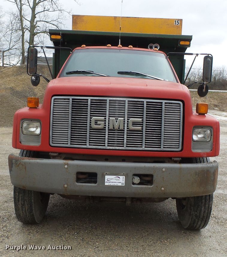 image for item DH7853 1996 GMC TopKick C6500 dump truck