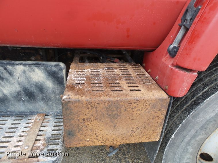 image for item DH7853 1996 GMC TopKick C6500 dump truck