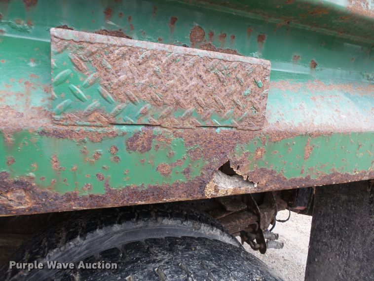 image for item DH7853 1996 GMC TopKick C6500 dump truck