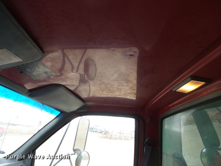 image for item DH7853 1996 GMC TopKick C6500 dump truck