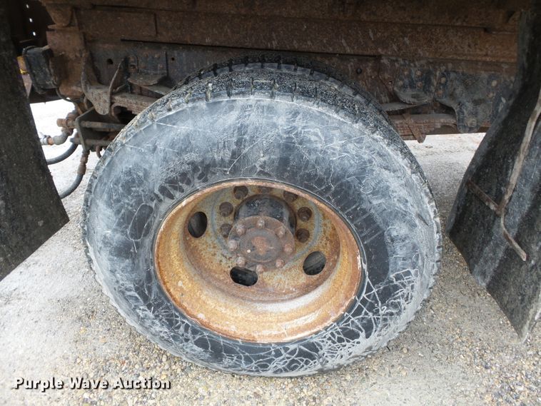 image for item DH7853 1996 GMC TopKick C6500 dump truck