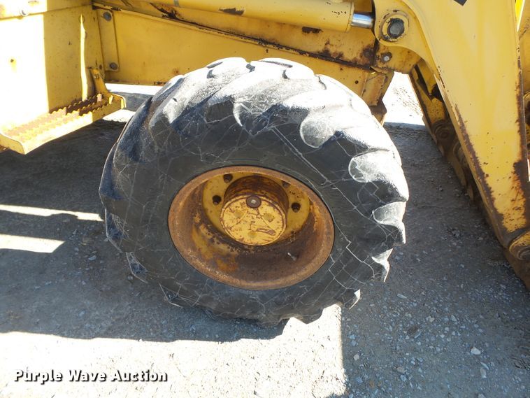 image for item DH7854 2000 John Deere 310SE backhoe