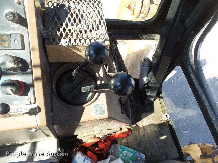 image for item DH7854 2000 John Deere 310SE backhoe