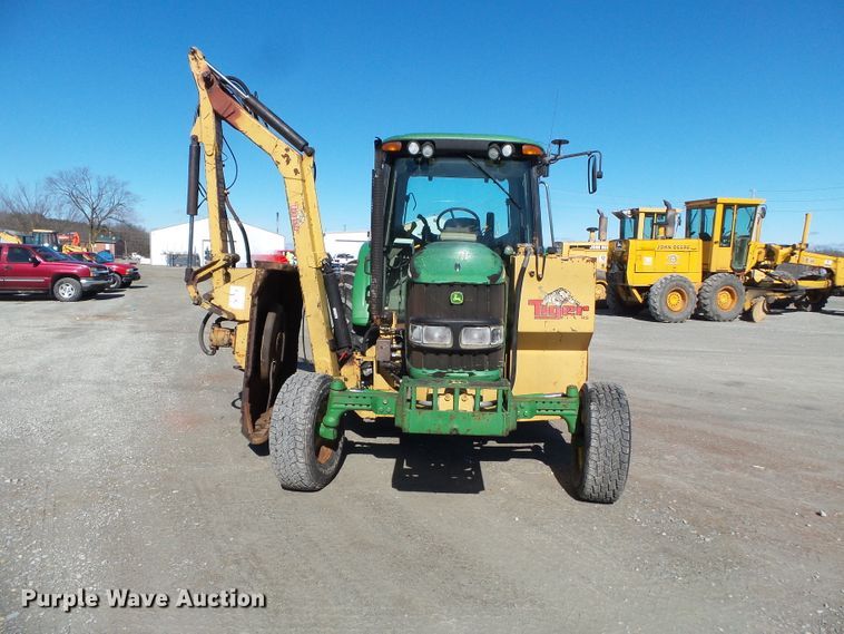 image for item DH7855 2003 John Deere 6420 tractor