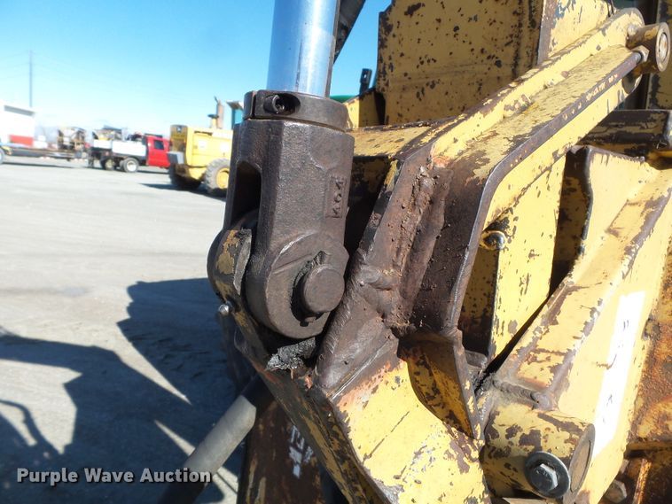 image for item DH7855 2003 John Deere 6420 tractor