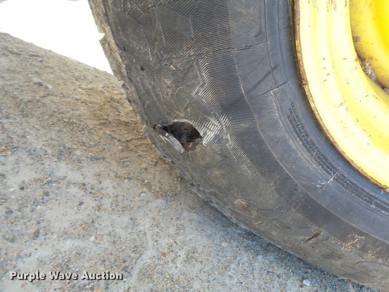 image for item DH7855 2003 John Deere 6420 tractor