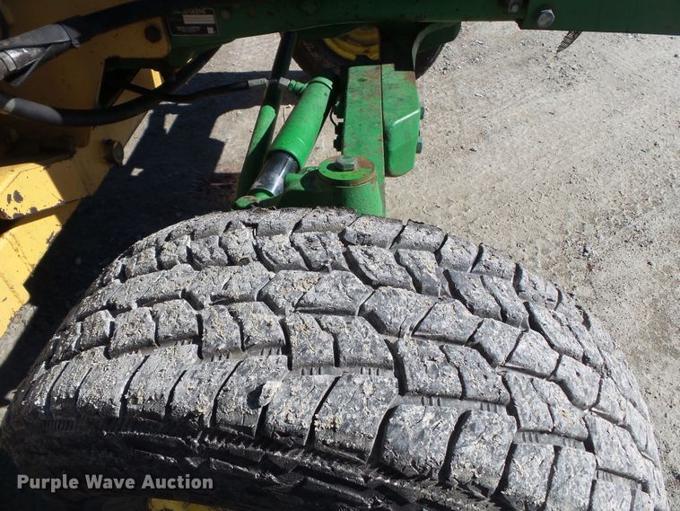 image for item DH7855 2003 John Deere 6420 tractor