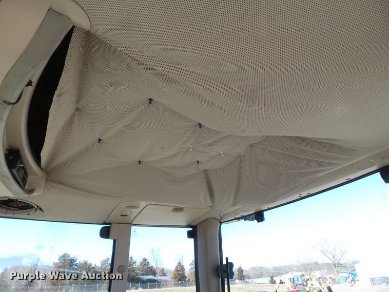 image for item DH7855 2003 John Deere 6420 tractor