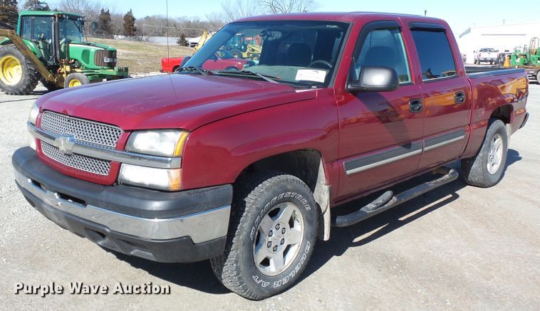 image for item DH7856 2005 Chevrolet Silverado 1500 Crew Cab pickup truck