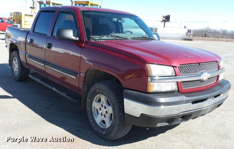 image for item DH7856 2005 Chevrolet Silverado 1500 Crew Cab pickup truck