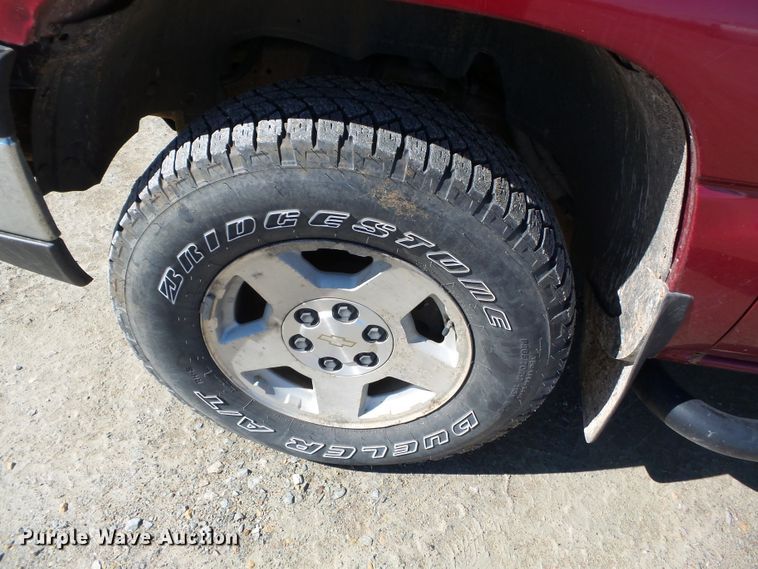 image for item DH7856 2005 Chevrolet Silverado 1500 Crew Cab pickup truck