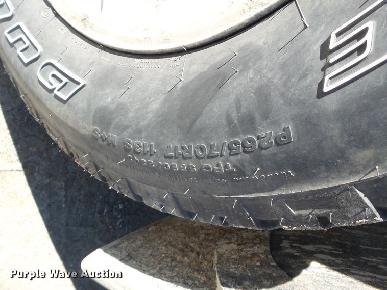 image for item DH7856 2005 Chevrolet Silverado 1500 Crew Cab pickup truck