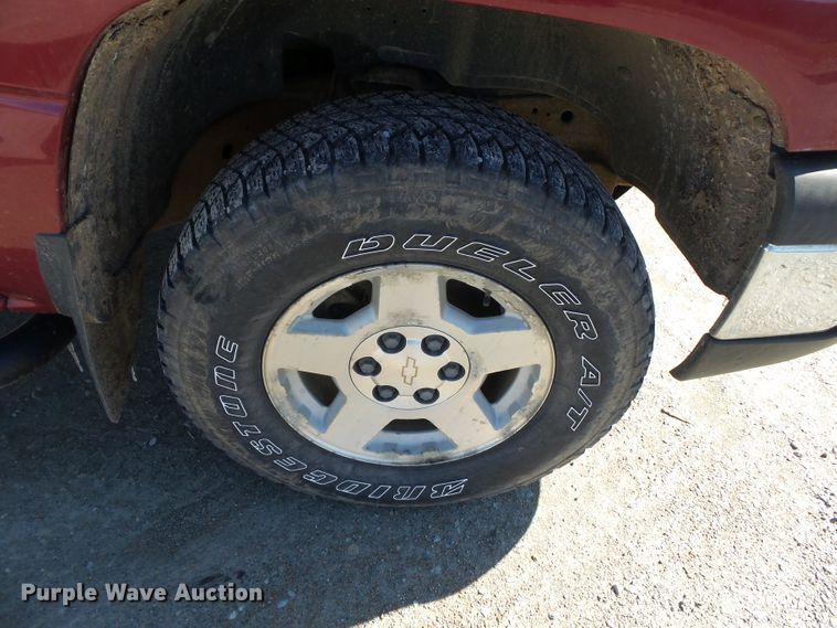 image for item DH7856 2005 Chevrolet Silverado 1500 Crew Cab pickup truck