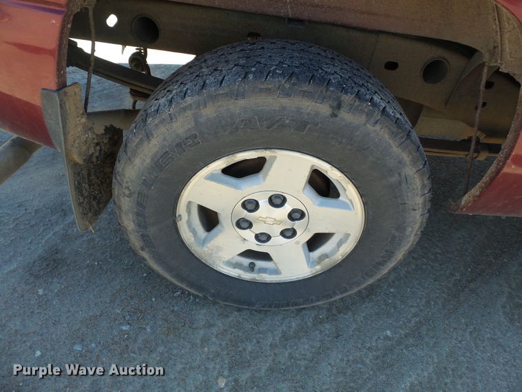 image for item DH7856 2005 Chevrolet Silverado 1500 Crew Cab pickup truck