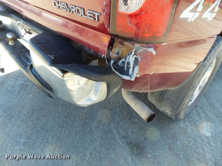 image for item DH7856 2005 Chevrolet Silverado 1500 Crew Cab pickup truck