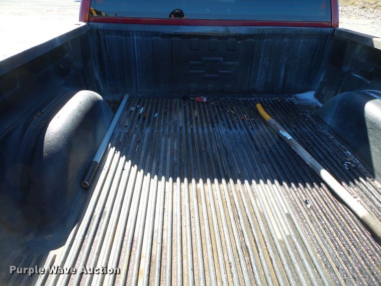 image for item DH7856 2005 Chevrolet Silverado 1500 Crew Cab pickup truck