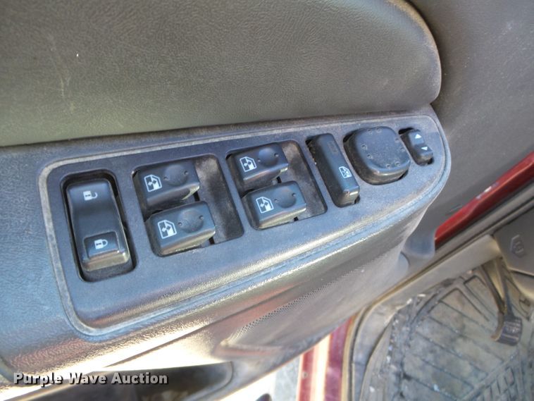 image for item DH7856 2005 Chevrolet Silverado 1500 Crew Cab pickup truck