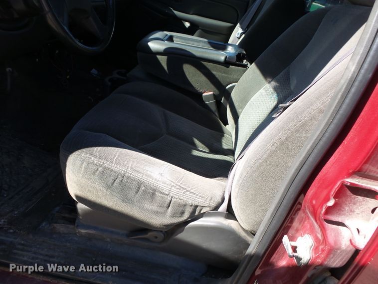 image for item DH7856 2005 Chevrolet Silverado 1500 Crew Cab pickup truck