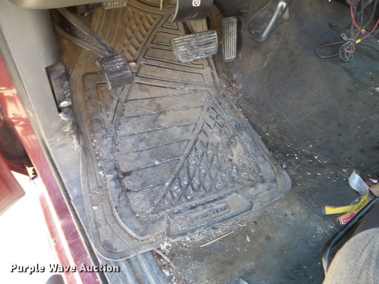 image for item DH7856 2005 Chevrolet Silverado 1500 Crew Cab pickup truck