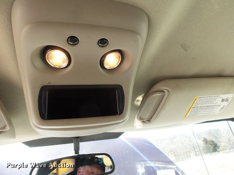 image for item DH7856 2005 Chevrolet Silverado 1500 Crew Cab pickup truck