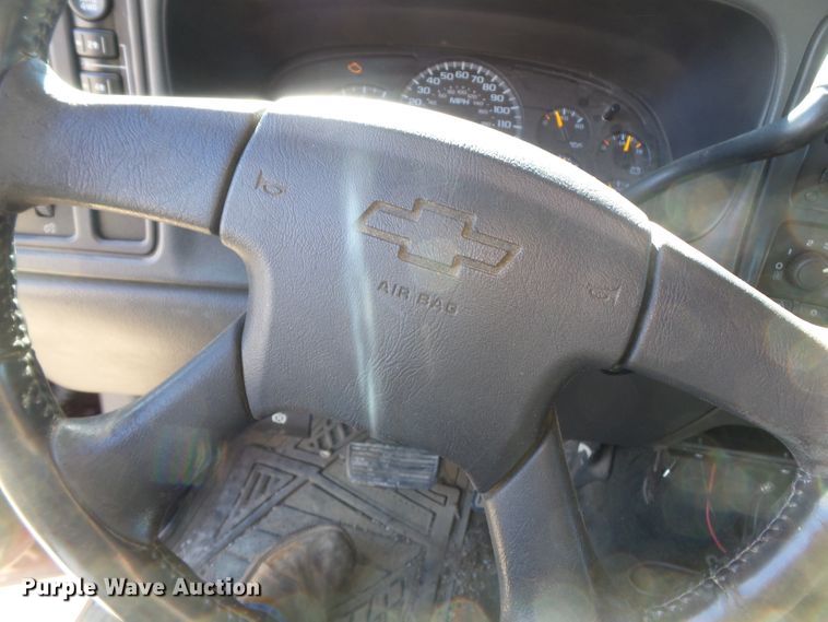 image for item DH7856 2005 Chevrolet Silverado 1500 Crew Cab pickup truck