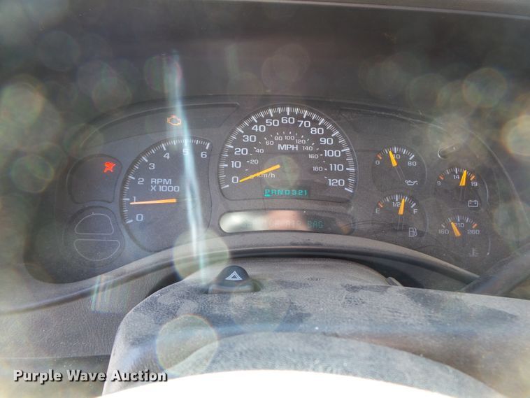 image for item DH7856 2005 Chevrolet Silverado 1500 Crew Cab pickup truck