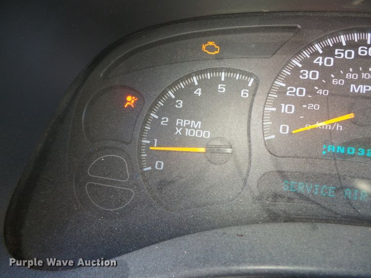 image for item DH7856 2005 Chevrolet Silverado 1500 Crew Cab pickup truck