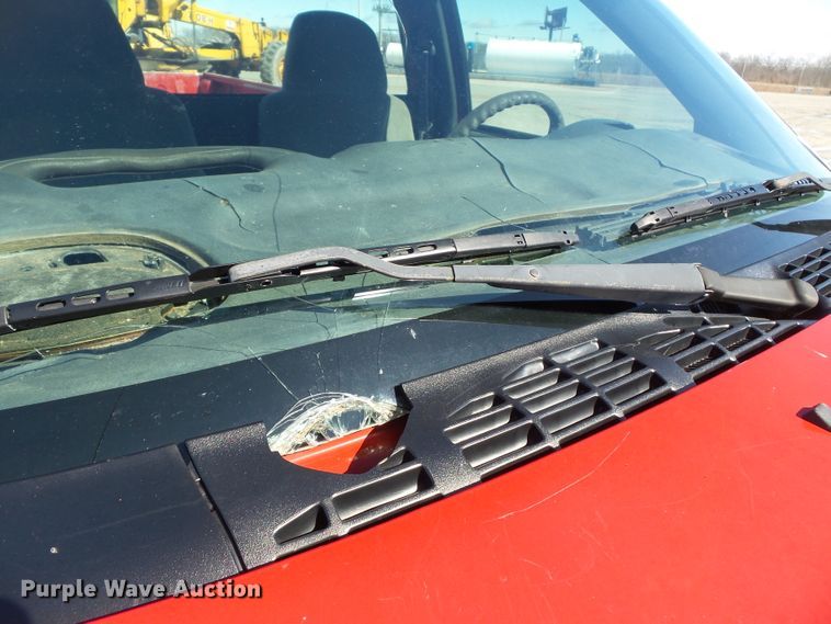 image for item DH7857 2002 Chevrolet S10 pickup truck