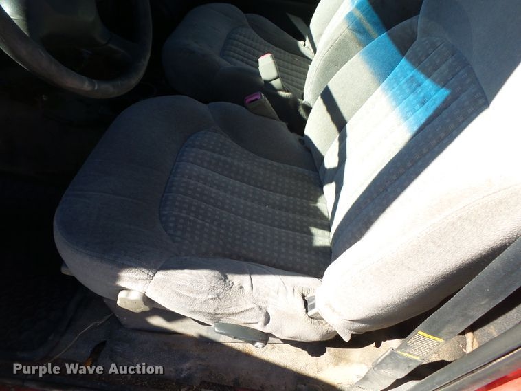 image for item DH7857 2002 Chevrolet S10 pickup truck