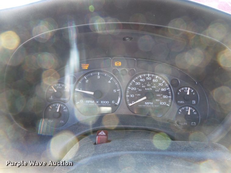 image for item DH7857 2002 Chevrolet S10 pickup truck